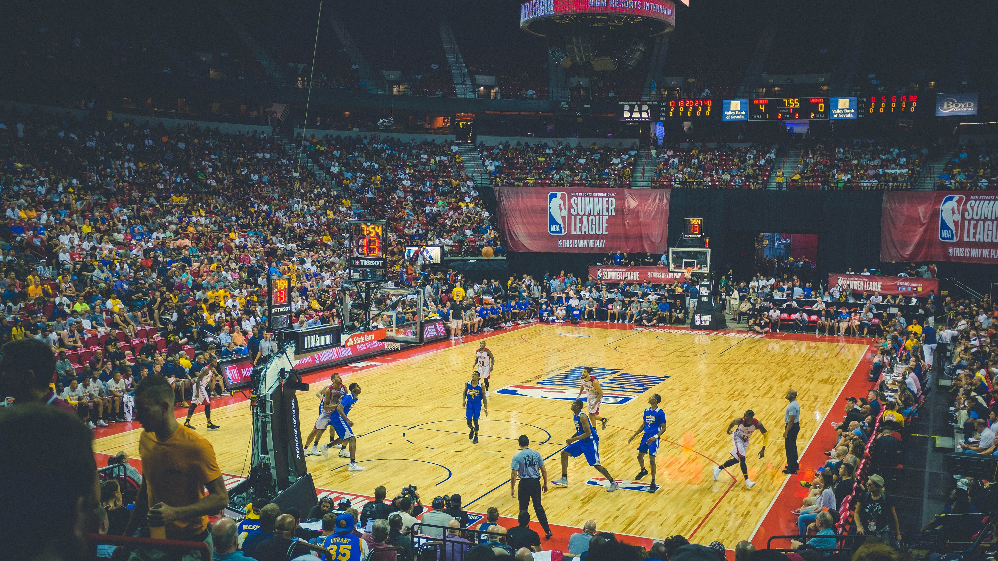 中国篮协启动基层裁判提升计划规范执法保障比赛公平,中国篮协裁判员管理条例暨实施细则